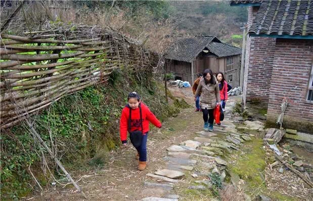 国产亚洲美日韩AV中文字幕无码成人