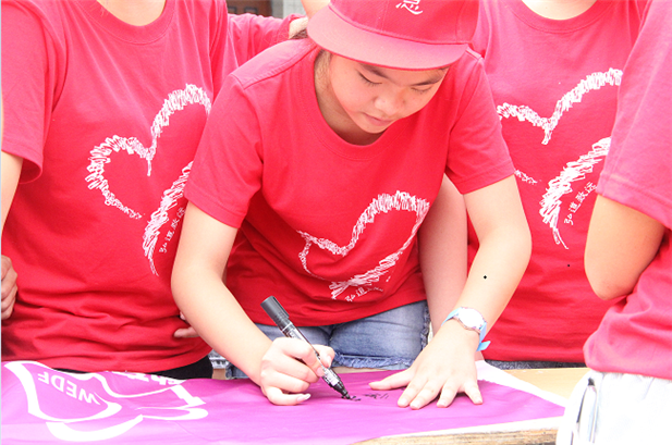 国产亚洲美日韩AV中文字幕无码成人