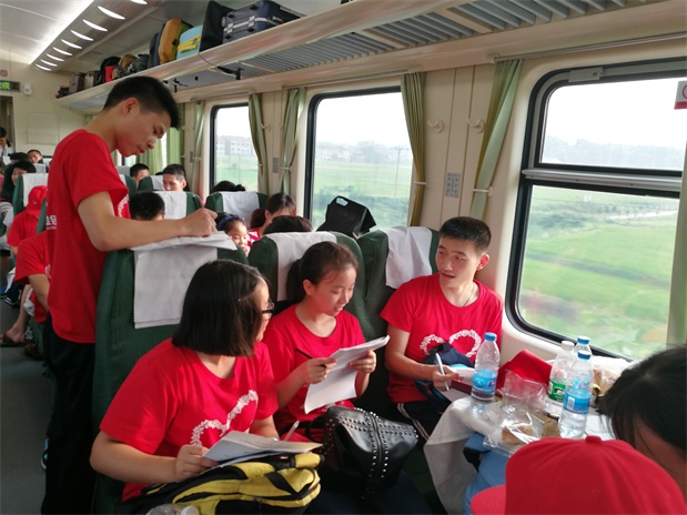 国产亚洲美日韩AV中文字幕无码成人