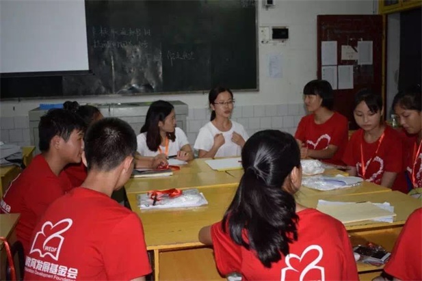 国产亚洲美日韩AV中文字幕无码成人