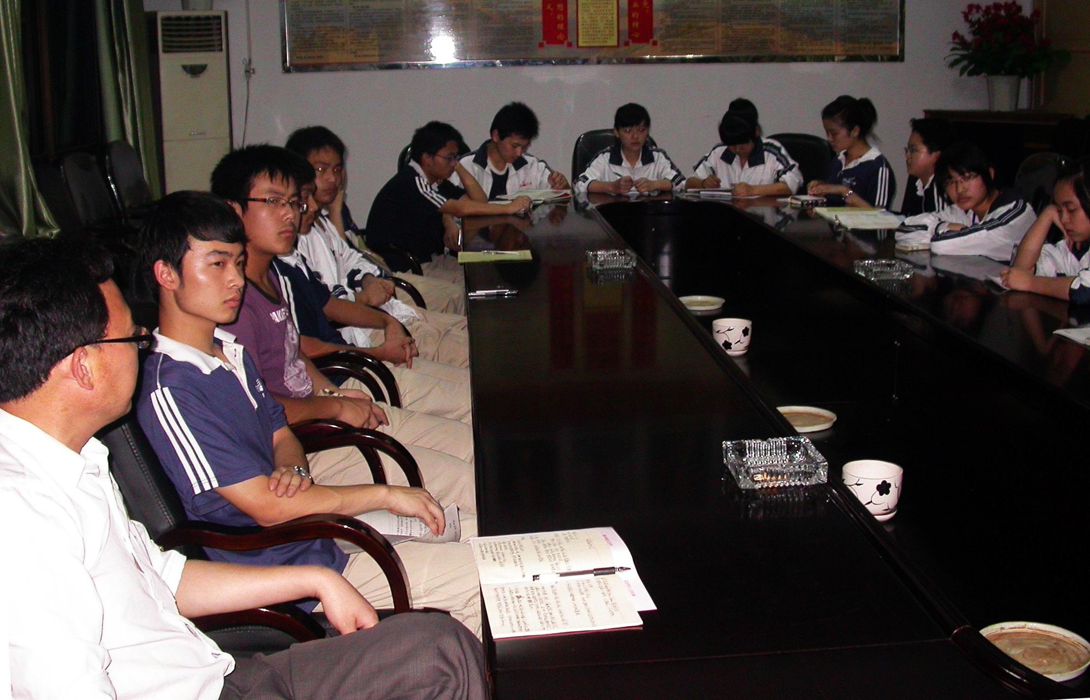 国产亚洲美日韩AV中文字幕无码成人