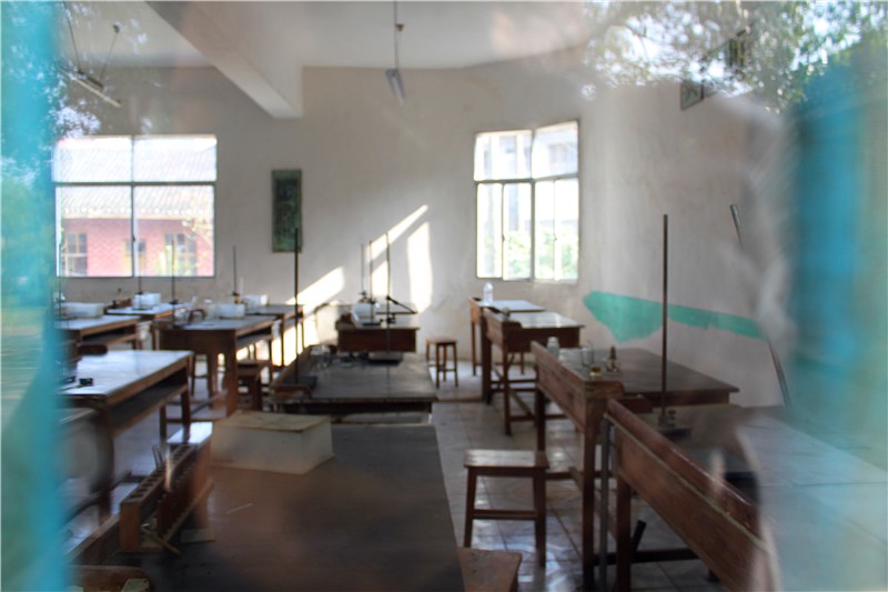 国产亚洲美日韩AV中文字幕无码成人