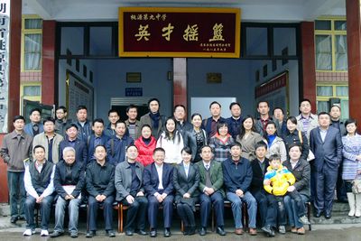 国产亚洲美日韩AV中文字幕无码成人