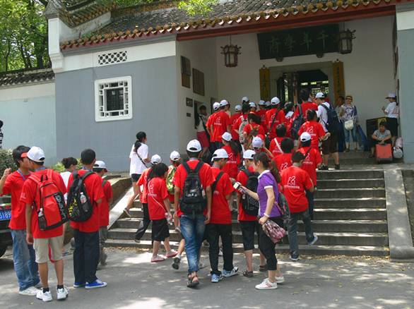 国产亚洲美日韩AV中文字幕无码成人