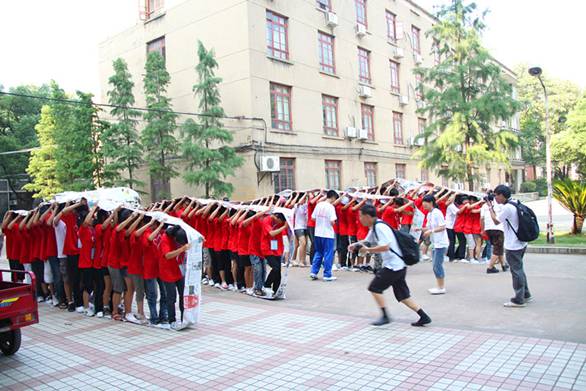 国产亚洲美日韩AV中文字幕无码成人