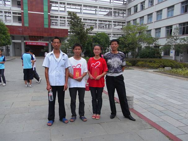 国产亚洲美日韩AV中文字幕无码成人