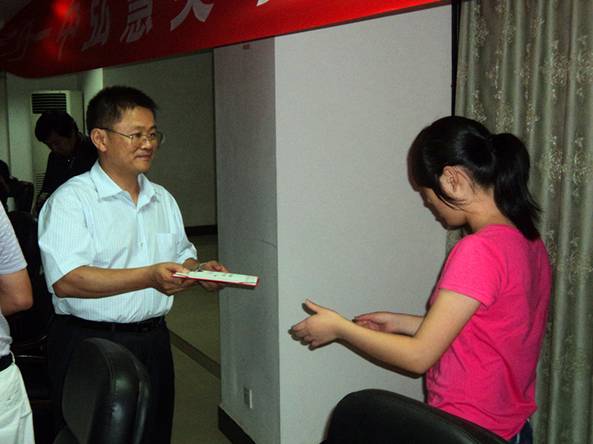 国产亚洲美日韩AV中文字幕无码成人