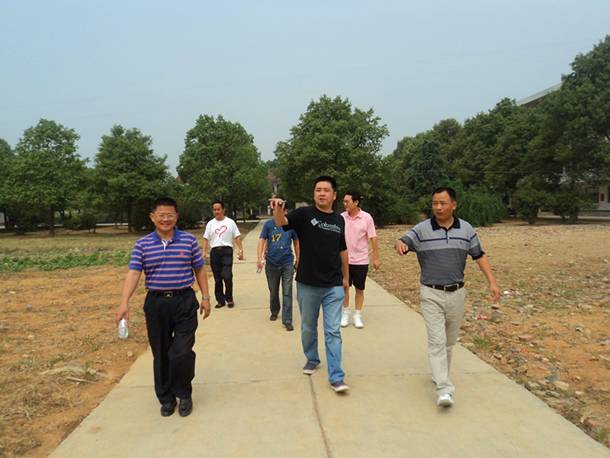 国产亚洲美日韩AV中文字幕无码成人