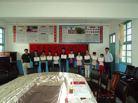 国产亚洲美日韩AV中文字幕无码成人