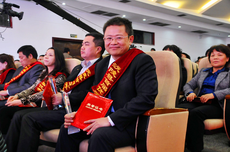 国产亚洲美日韩AV中文字幕无码成人