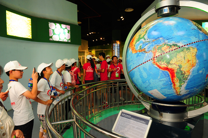 国产亚洲美日韩AV中文字幕无码成人