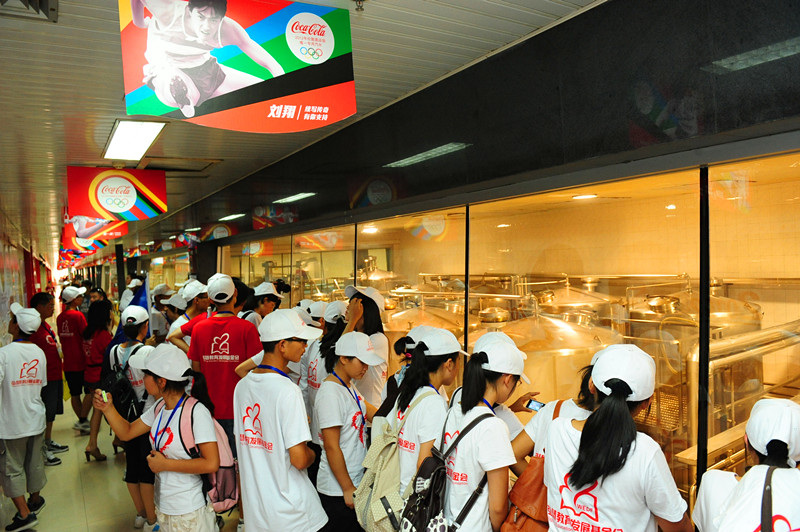 国产亚洲美日韩AV中文字幕无码成人