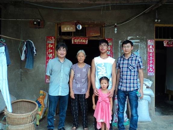 国产亚洲美日韩AV中文字幕无码成人